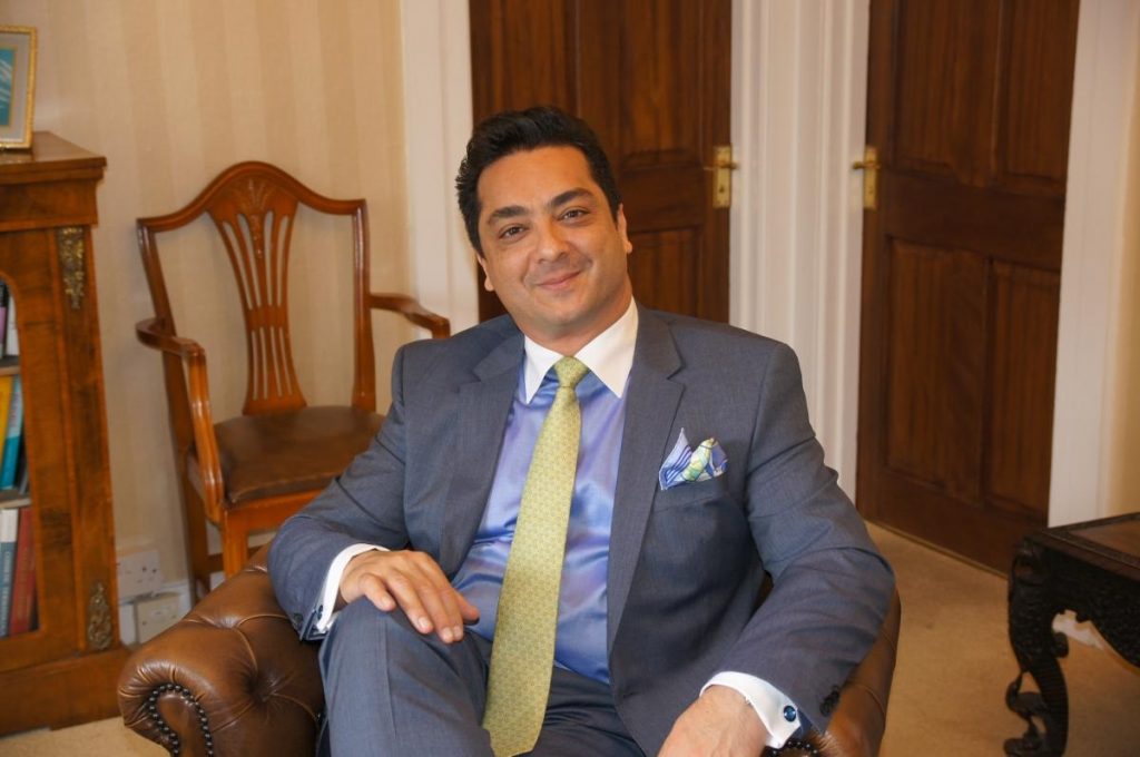 Dr Ayham, Al-Ayoubi